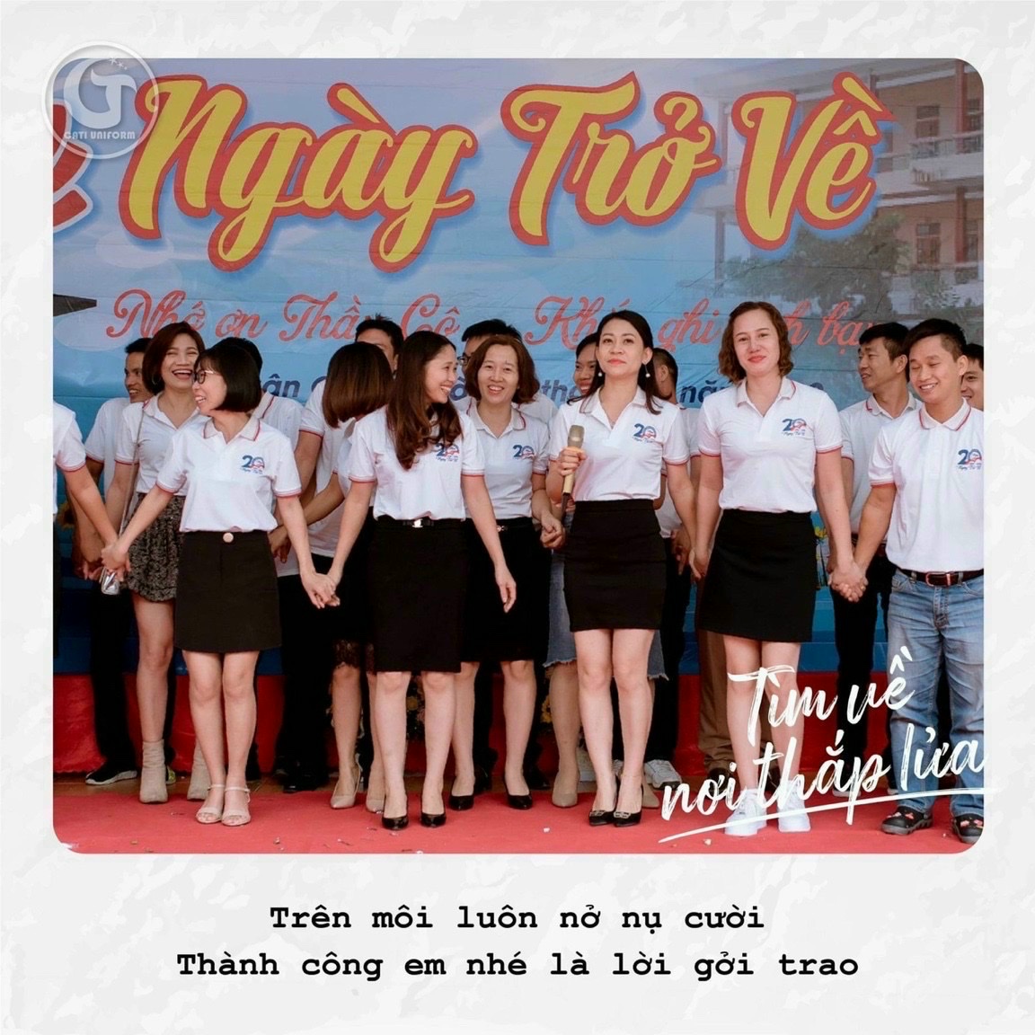 Áo đồng phục họp lớp ngày trở về