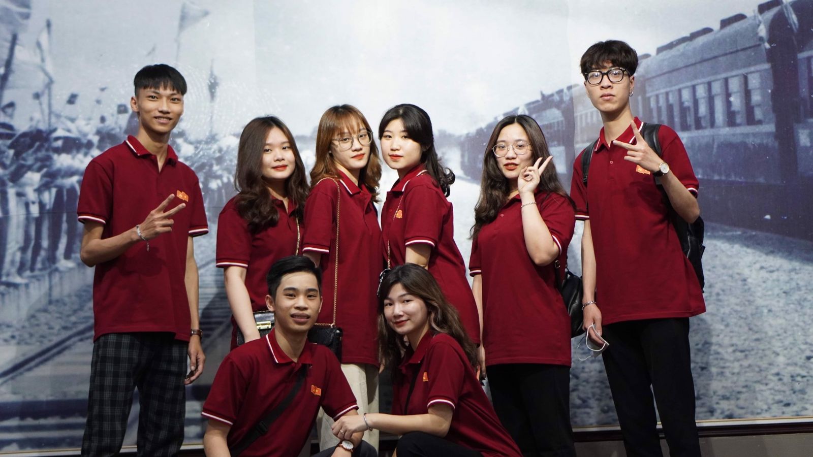 Đồng phục áo phông cổ bẻ 2021
