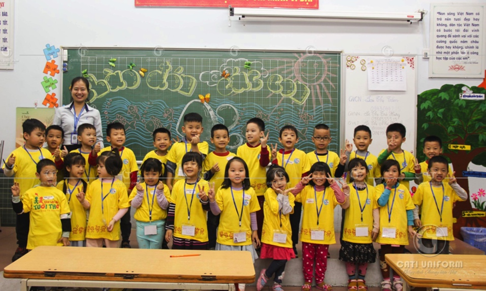Đồng phục học sinh trường tiểu học